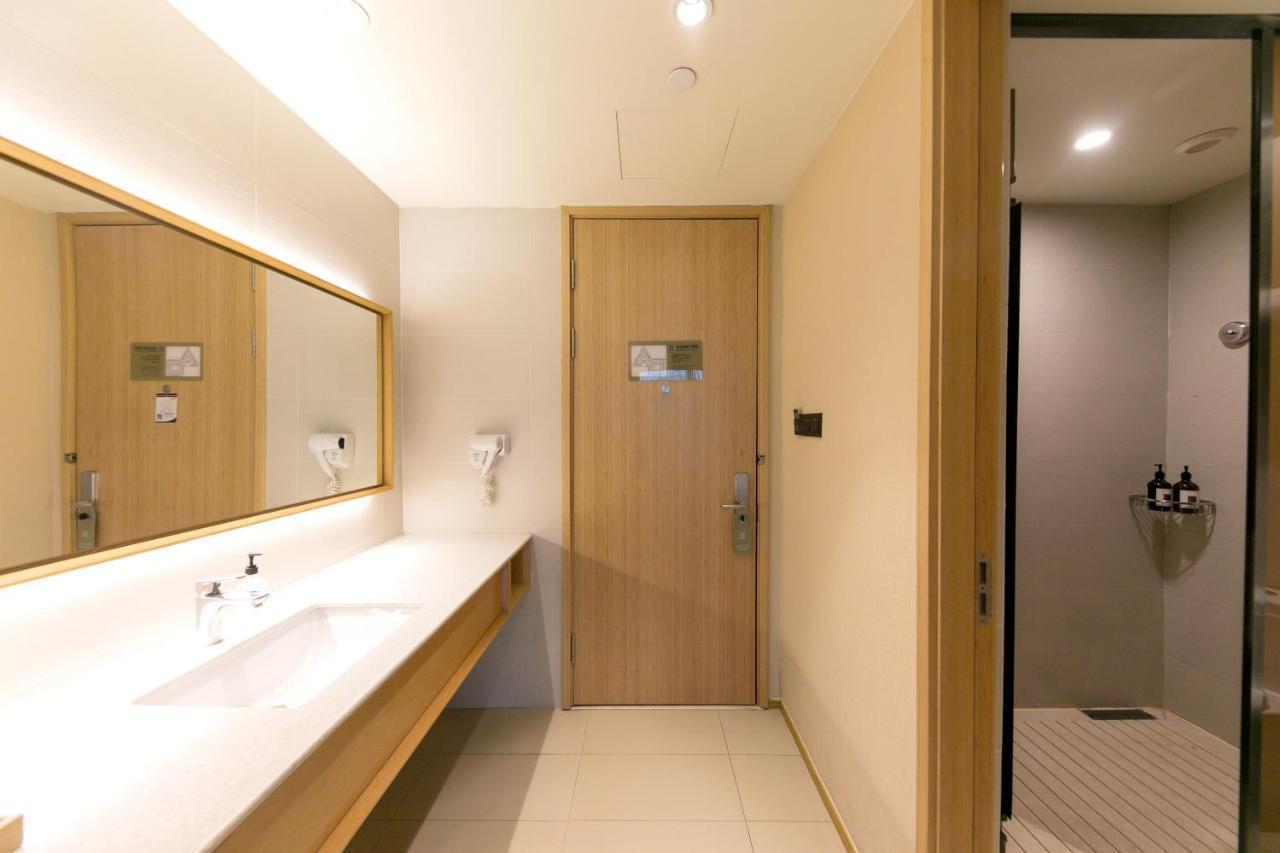 Ji Hotel Shanghai Zhangjiang Exterior photo